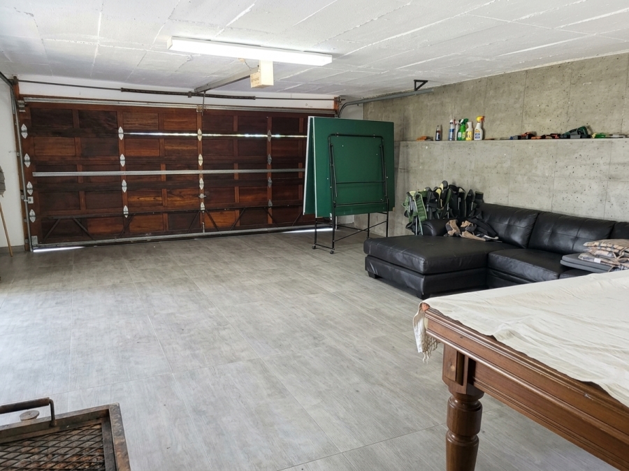 3 Bedroom Property for Sale in Kosmos North West
